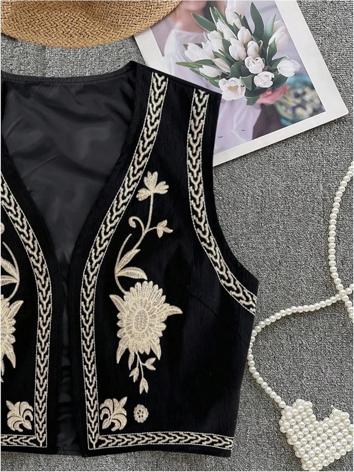 Verdusa Women's Vintage Embroidery Vest Top Open Front Sleeveless Cropped Cardigan Boho Cowgirl Vest Jacket