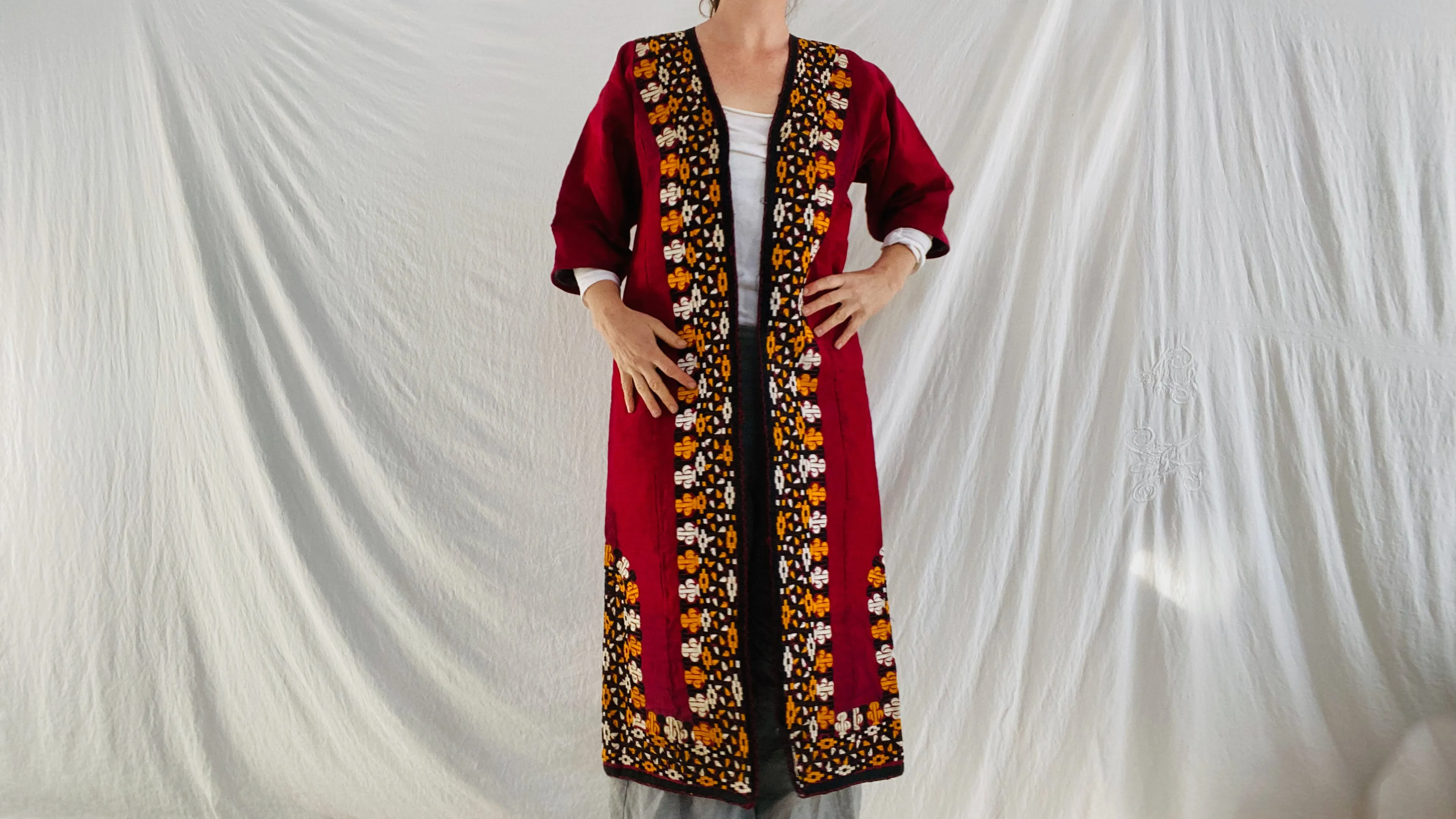Vintage Silk Coat. Turkmen Silk Chirpy Chapan. Fabulous Embroidery.