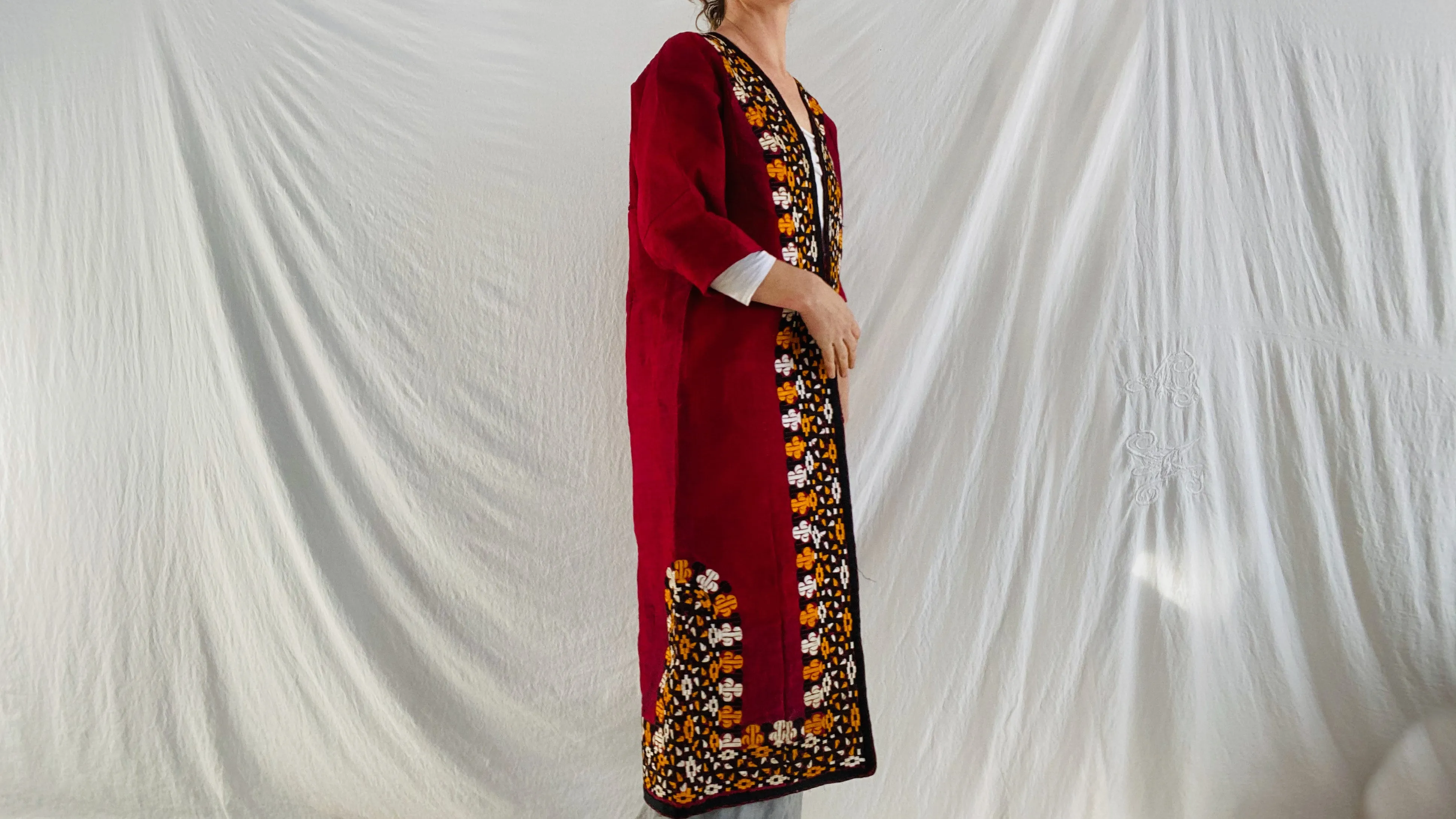 Vintage Silk Coat. Turkmen Silk Chirpy Chapan. Fabulous Embroidery.