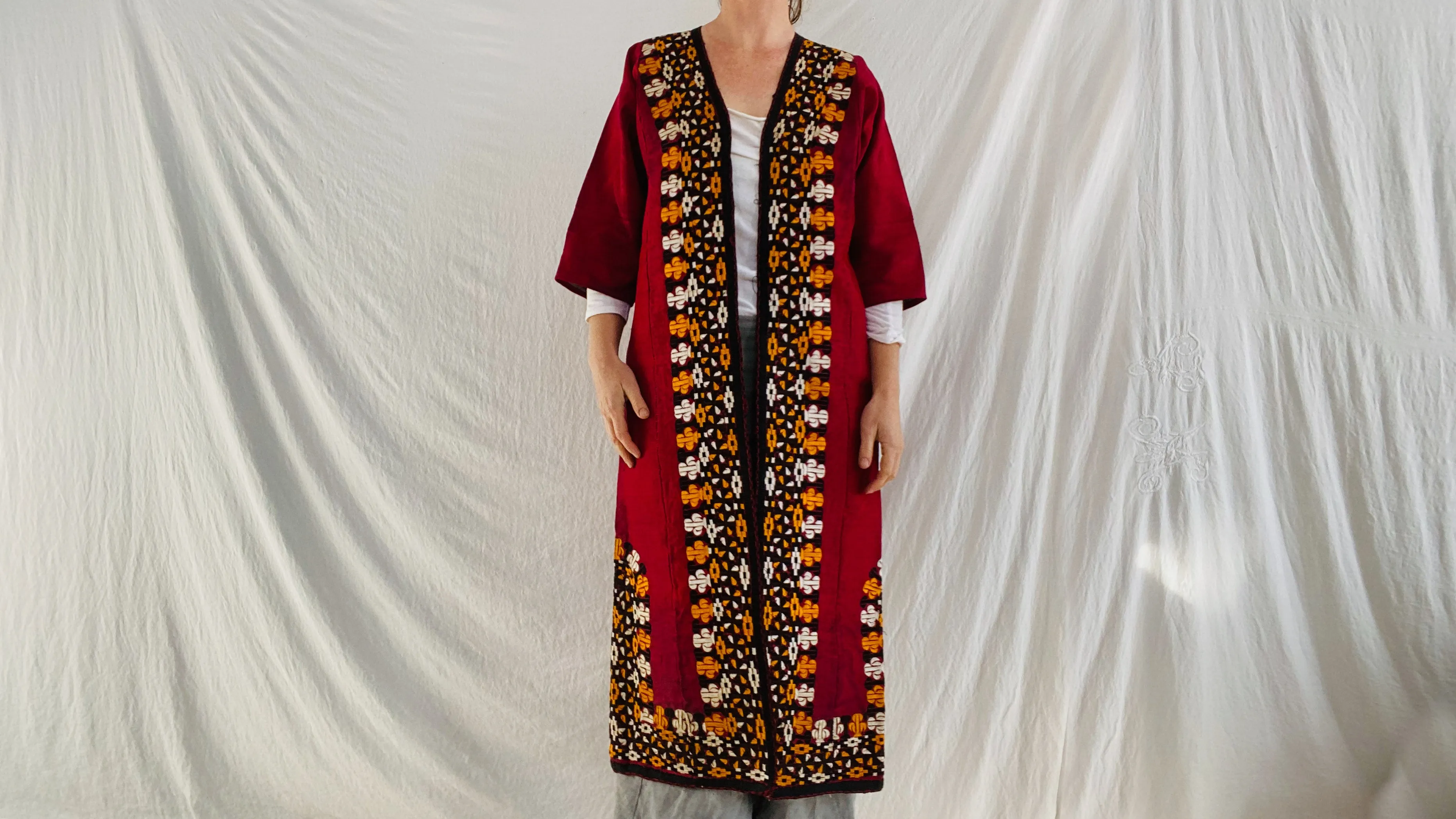 Vintage Silk Coat. Turkmen Silk Chirpy Chapan. Fabulous Embroidery.