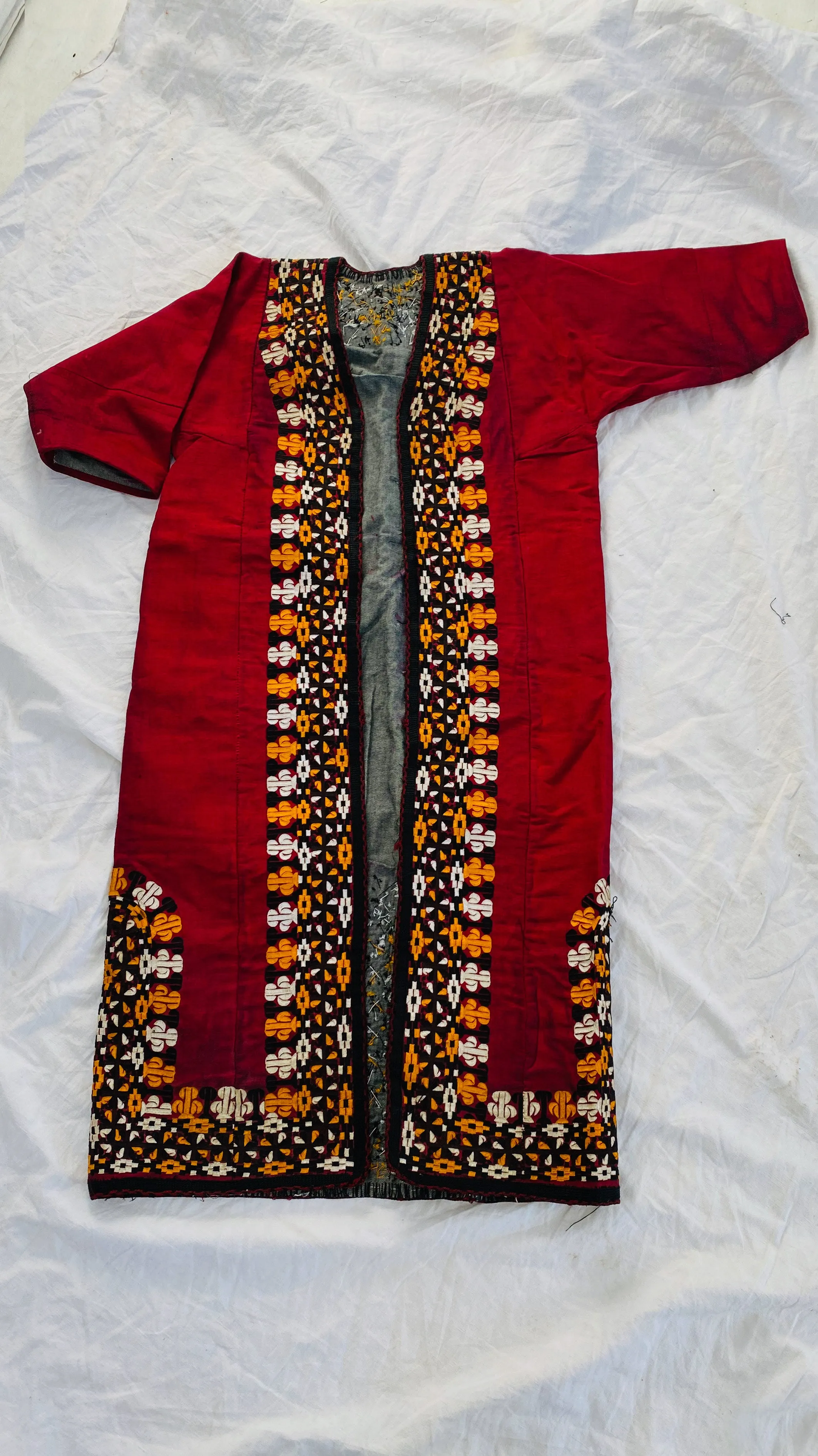 Vintage Silk Coat. Turkmen Silk Chirpy Chapan. Fabulous Embroidery.