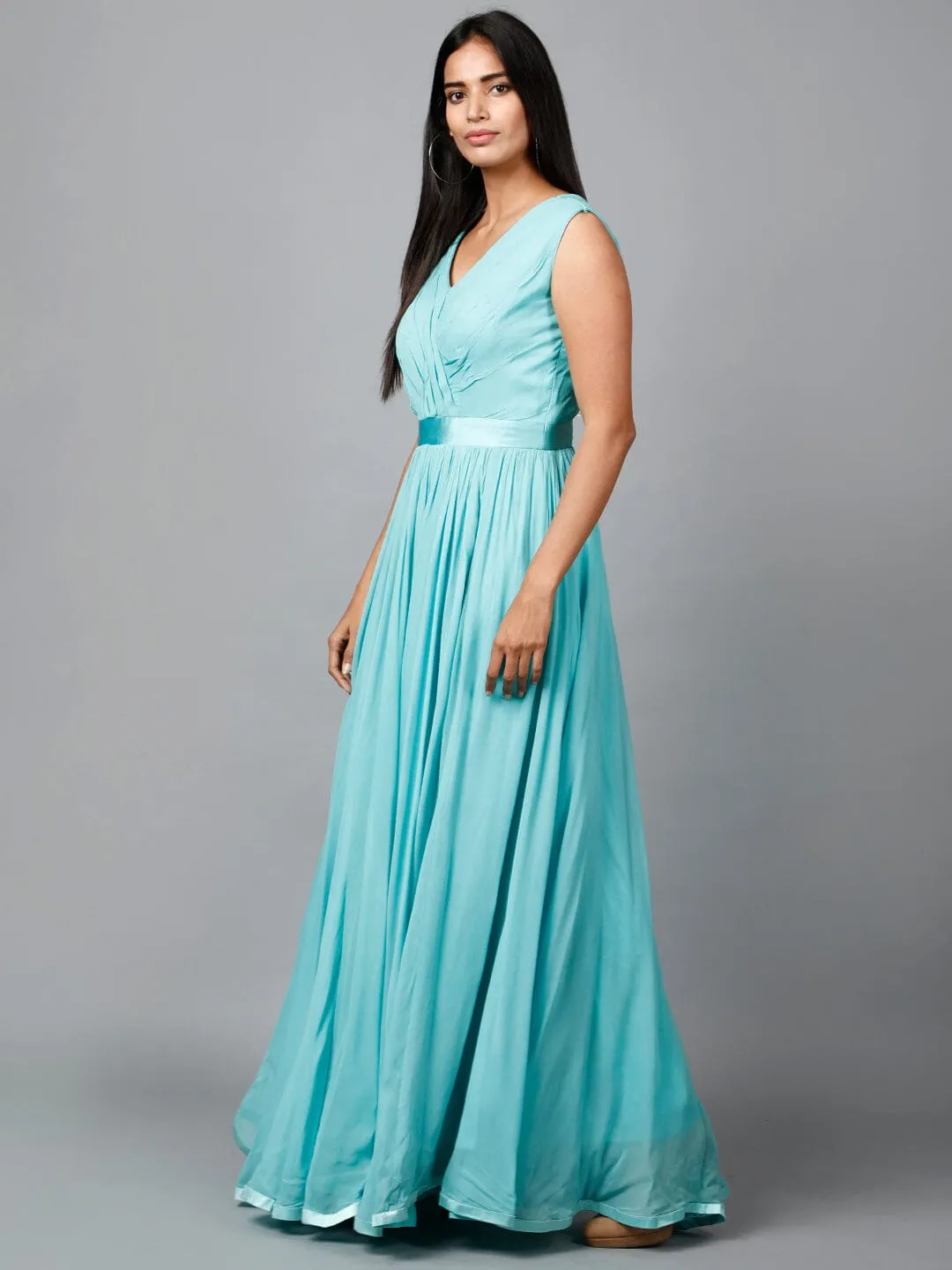 Women's Pleats Drape Georgette Party/ Evening Gown in Blue